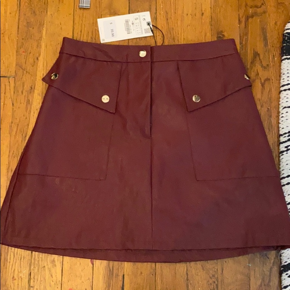 Zara mini burgundy leather skirt